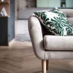 młodzieżowy apartament z dębową jodełką angielską